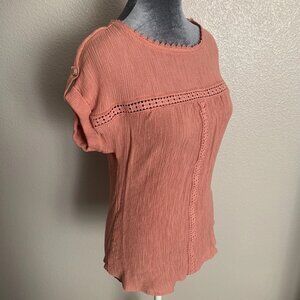 Mine Women's Large Coral Pink Short Sleeve Embroidered Top
